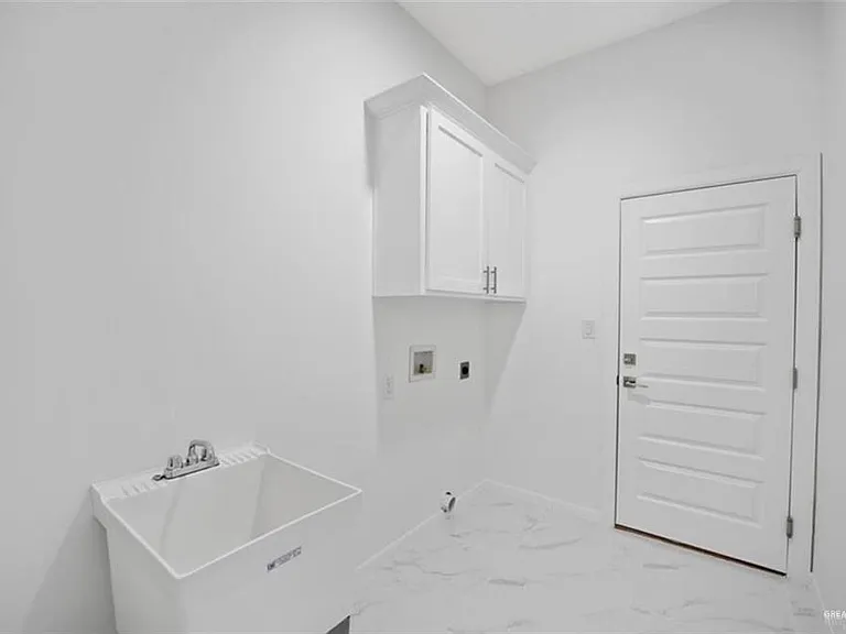 3121 E Kennedy Ave — Photo 10