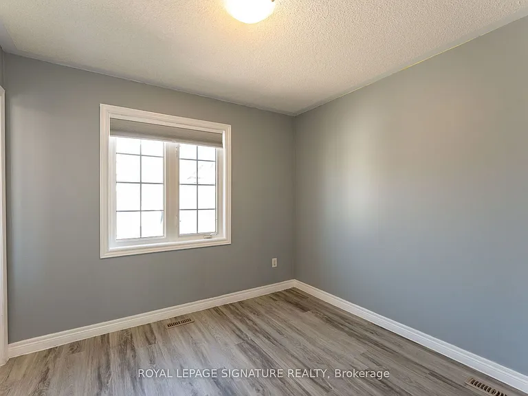 6 Innisvale Dr — Photo 6