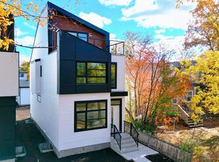 12031 124th St NW, Edmonton, AB T5L0M8