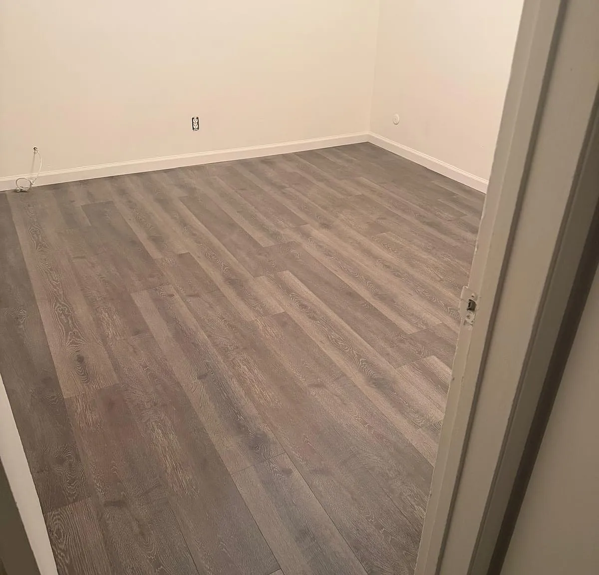 2 bed, 700 sqft, $2,400 — Photo 3