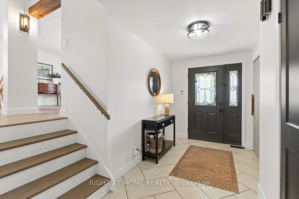 4 bed, $2,800 — Photo 2