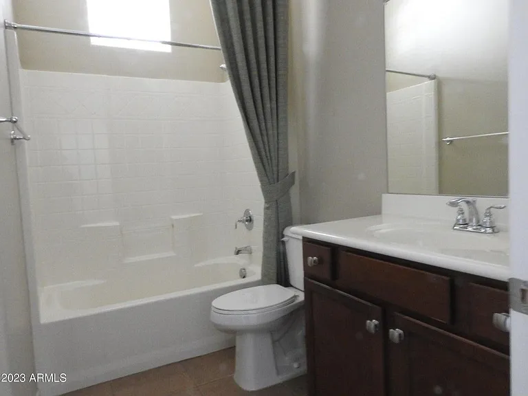 121 N California St #22 — Photo 19
