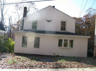 21 Cushing St, Ashburnham, MA 01430