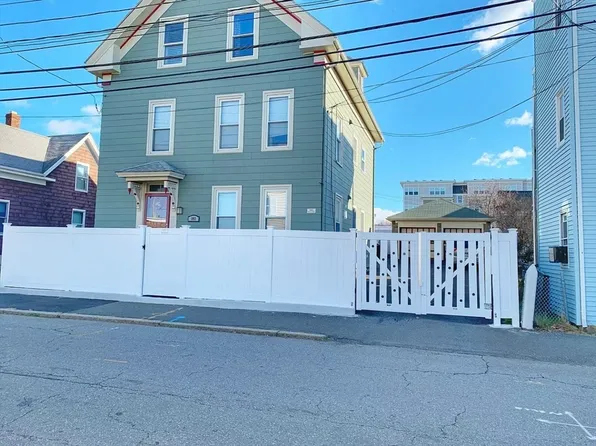 141 Park St, Beverly, MA 01915