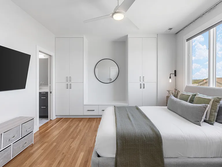 1016 Russell St — Photo 31