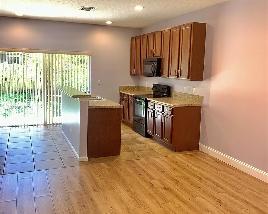 1st image of 5908 Woodlands Blvd #5908