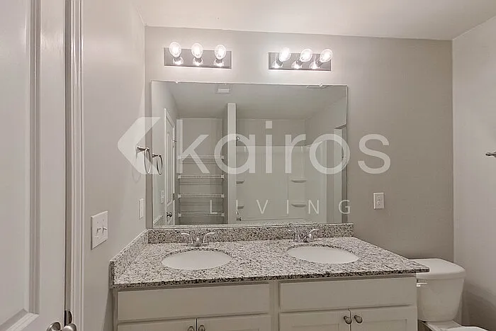 305 Cedar Rdg — Photo 12