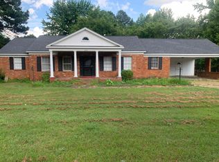 3370 Sycamore View Rd, Memphis, TN 38134