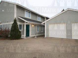 1936 Greenview Pl SW, Rochester, MN 55902