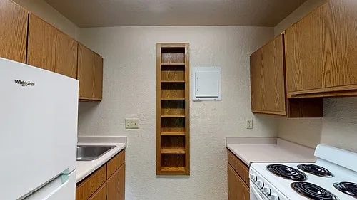 713 McCormick Ave #8 — Photo 5