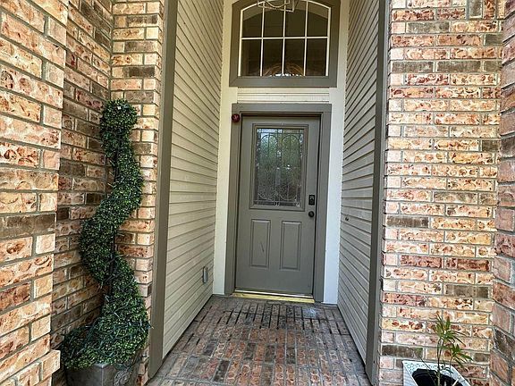 2nd image of 4907 Greenriver Valley Dr