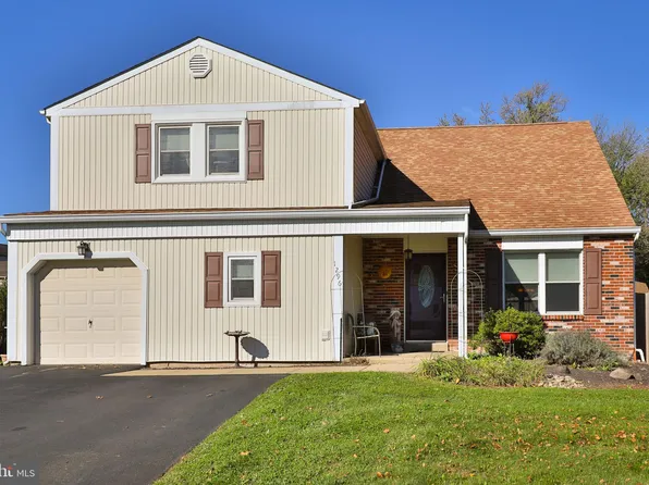 1296 Pebblebrook Rd, Warminster, PA 18974
