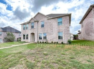612 Woodland Manor Dr, Cedar Hill, TX 75104