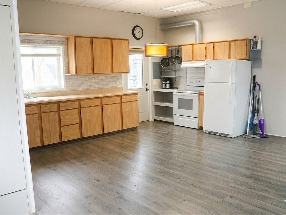 1st image of 318 107th St SW Unit B