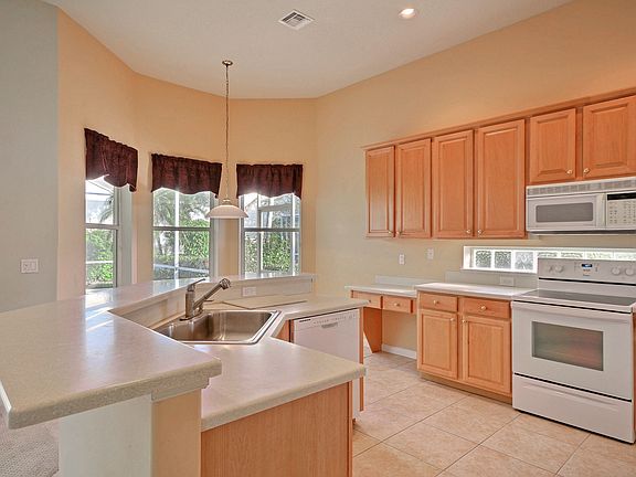 2nd image of 961 Island Club Sq #A