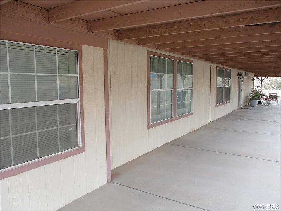 1st image of 2465 Merrill Ave