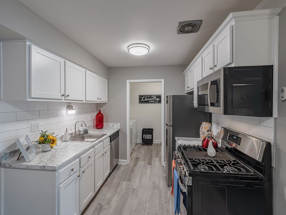 1st image of 44 Birwoode Ln #68AWED
