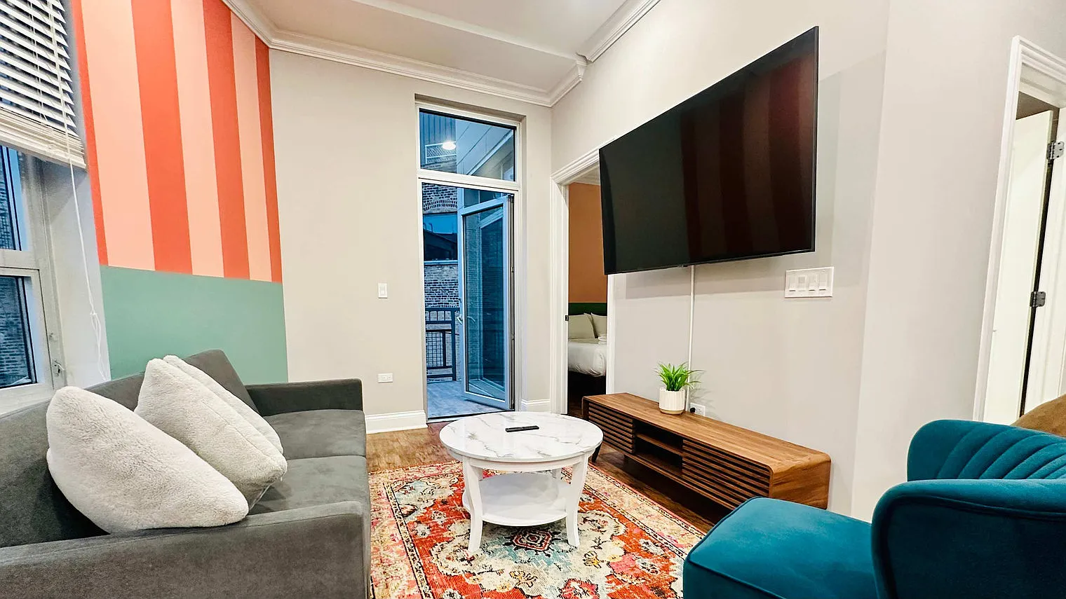2 bed, 2.0 bath, 1194 sqft, $5,305 — Photo 1