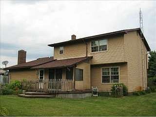 2nd image of 3715 Loch Dr