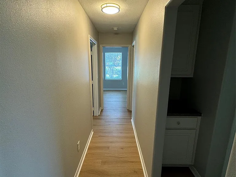 16324 Sun View Ln — Photo 12
