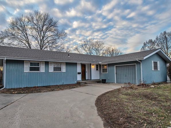 2439 Jasu Dr, Lawrence, KS 66046