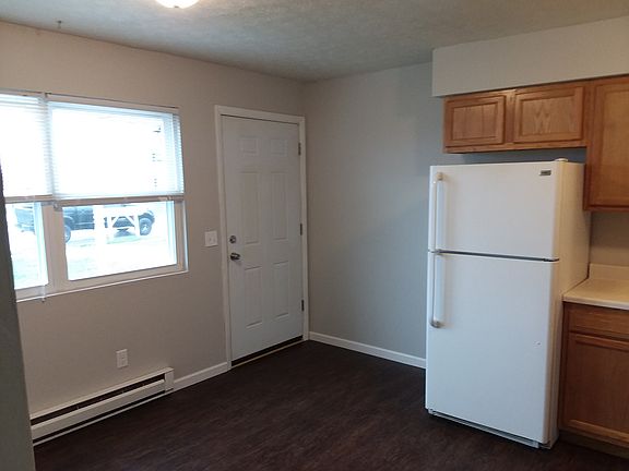 5th image of 2115 Kenyon St #C