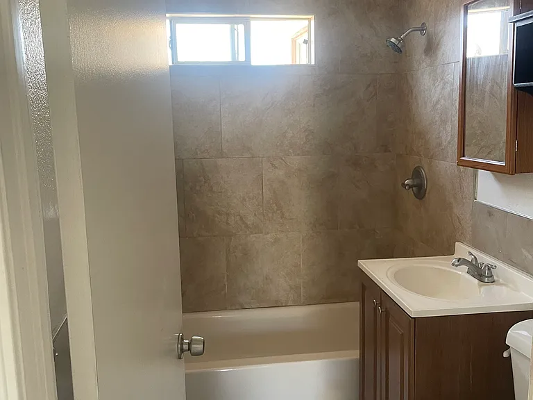 4421 Baldwin Park Blvd — Photo 5