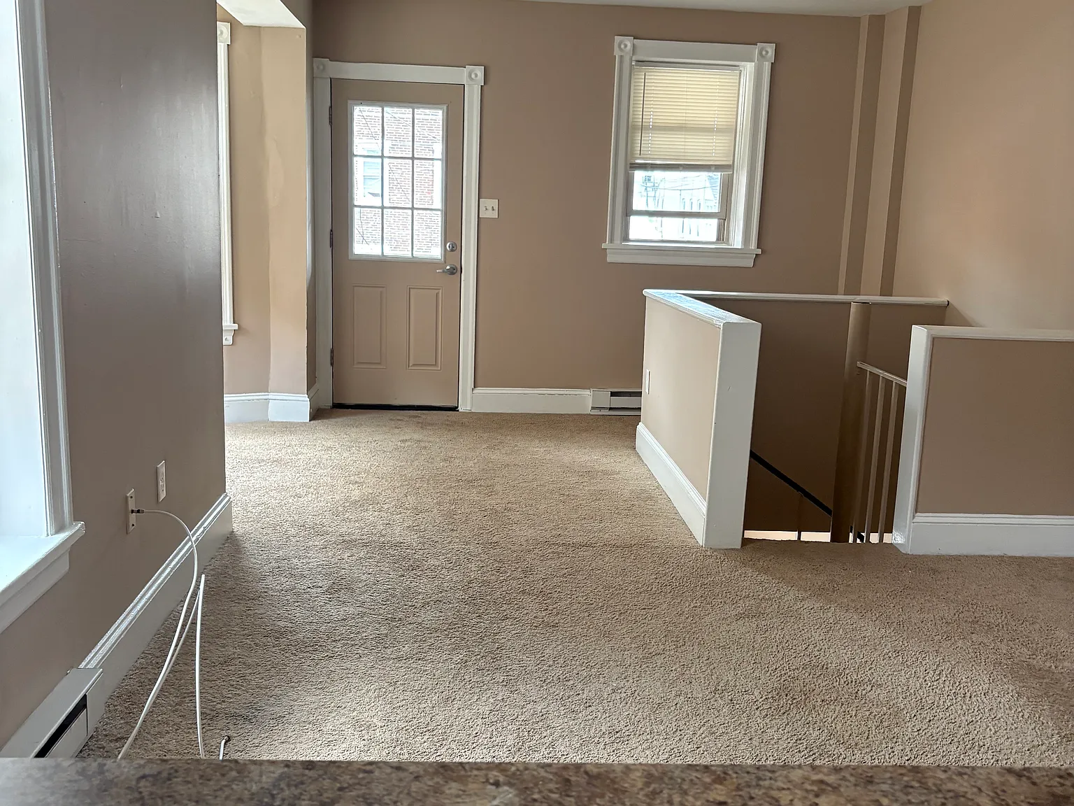 1 bed, 700 sqft, $1,300 — Photo 3
