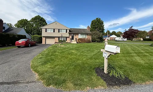 28 Glendale Dr Photo 1