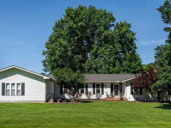 505 Victor Ln, Carterville, IL 62918