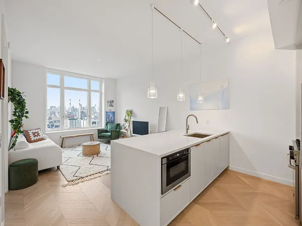 29-18 41st Ave Unit 16B, Long Island City, NY 11101