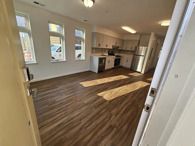 Clinton Lofts — Photo 16