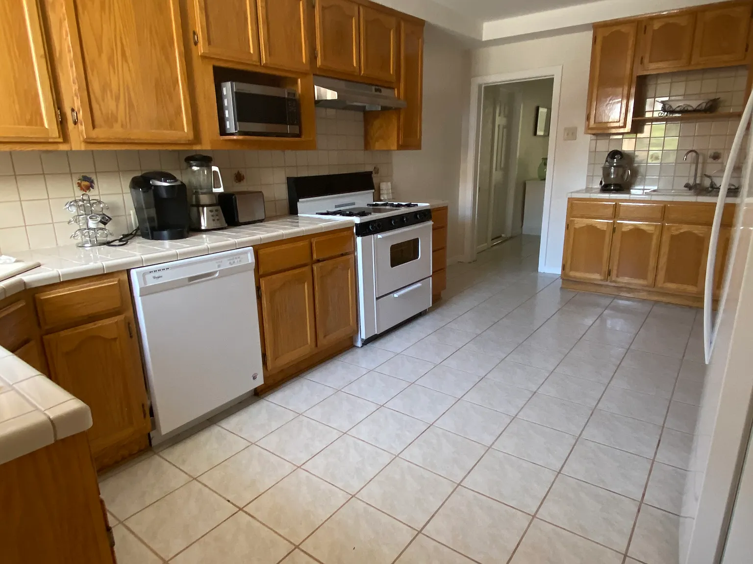 4302 Russell Ave — Photo 3