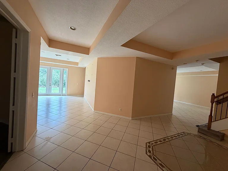 19943 Tamiami Ave — Photo 11