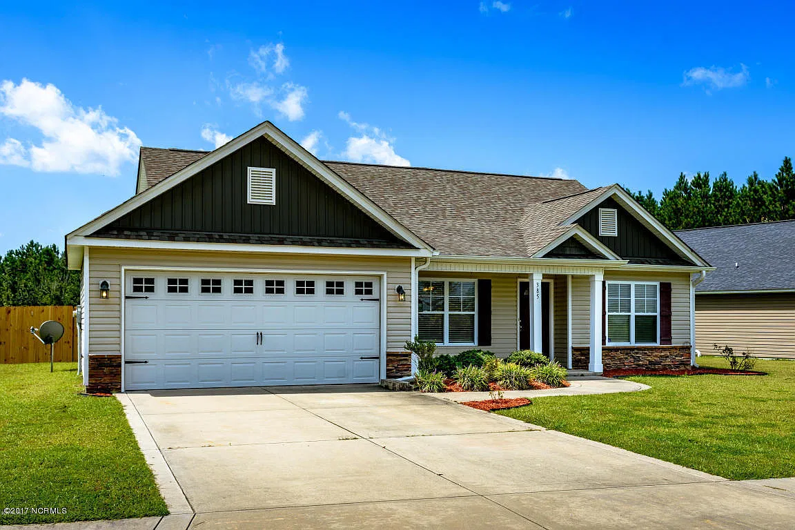 3 bed, 2.0 bath, $1,700 — Photo 1
