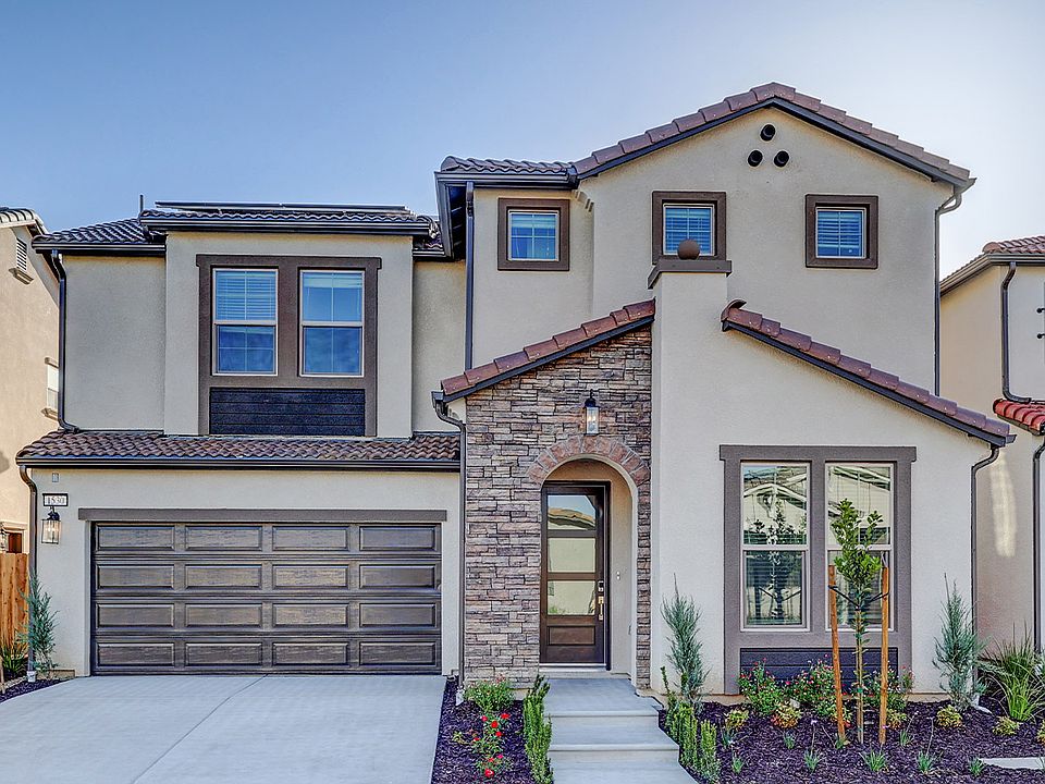 Canvas 12 Modern Spanish with Stone Exterior