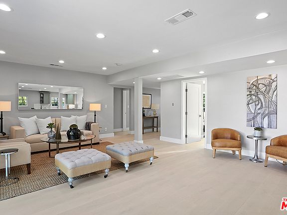 5th image of 22153 Buena Ventura St