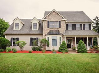 25 Appaloosa Ln, West Springfield, MA 01089