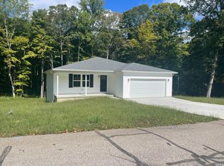 60 Sherwood Ln, Bedford, IN 47421