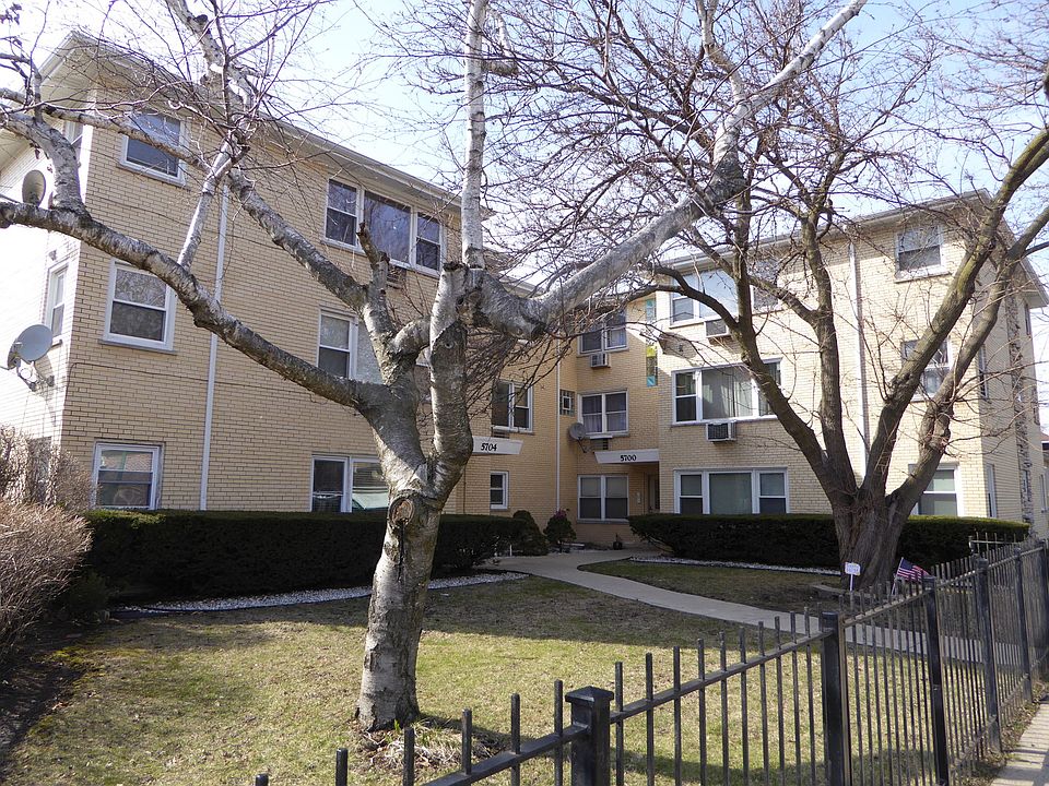 1st image of 5700 W Montrose Ave