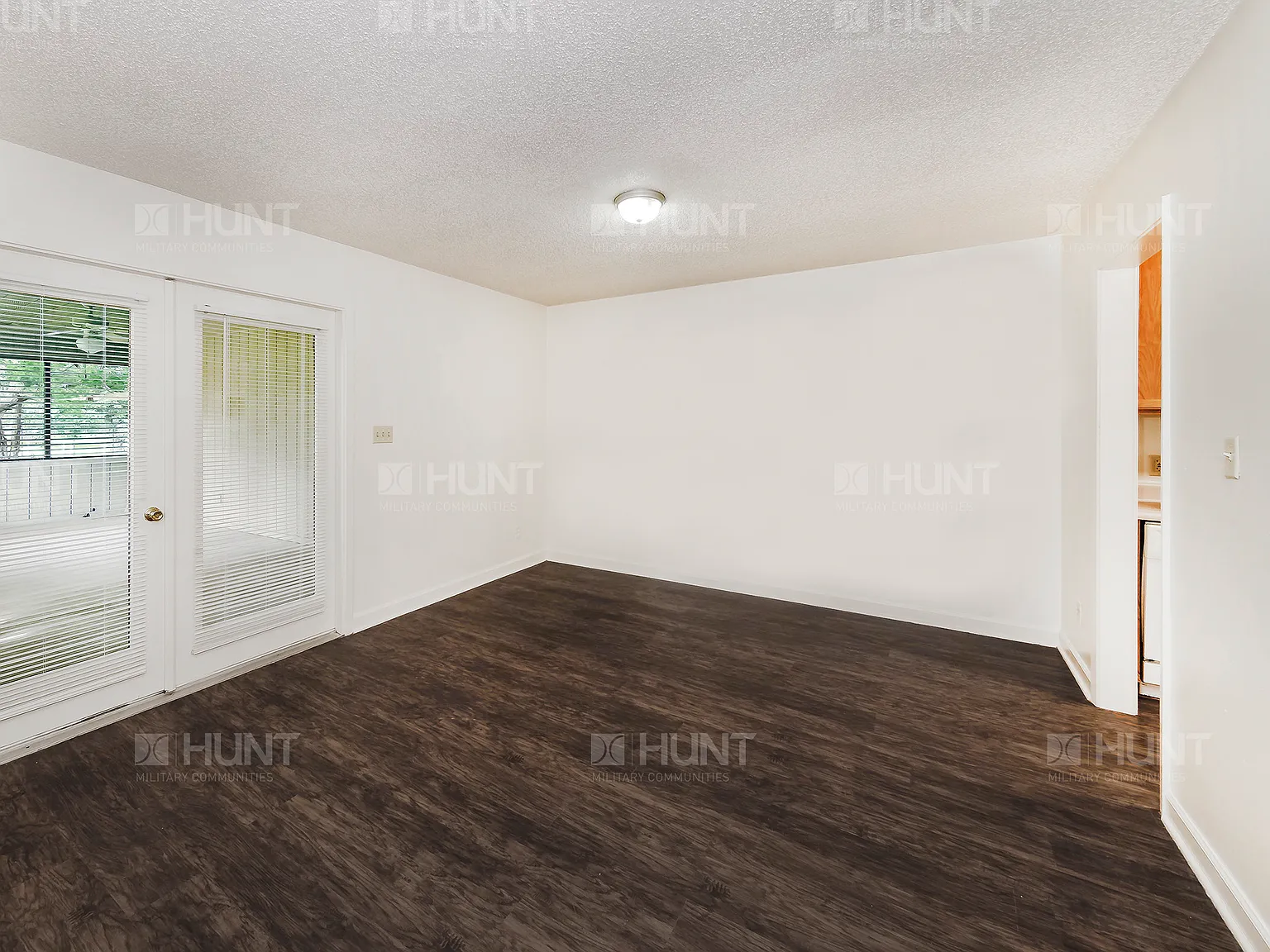 2 bed, 1120 sqft, $1,917 — Photo 4