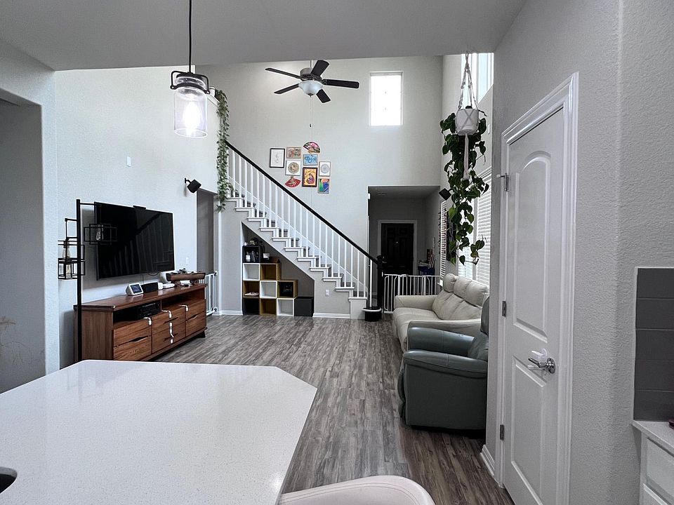 1st image of 9409 Gynerium Dr