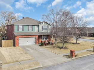 5001 W Bay Ct, Rogers, AR 72758