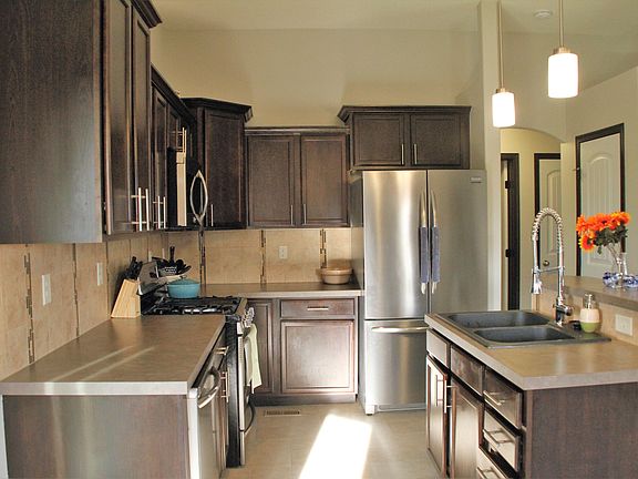 3rd image of 2603 N Woodridge St