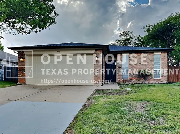 912 Fenway Ln, Saginaw, TX 76179