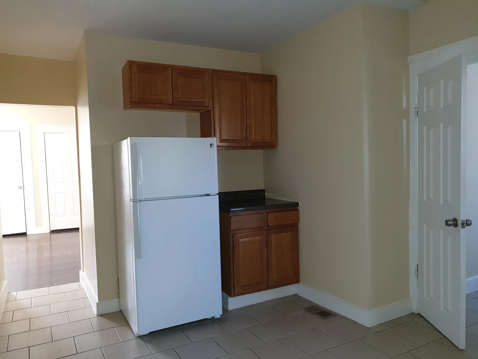 3 bed, $1,675 — Photo 3