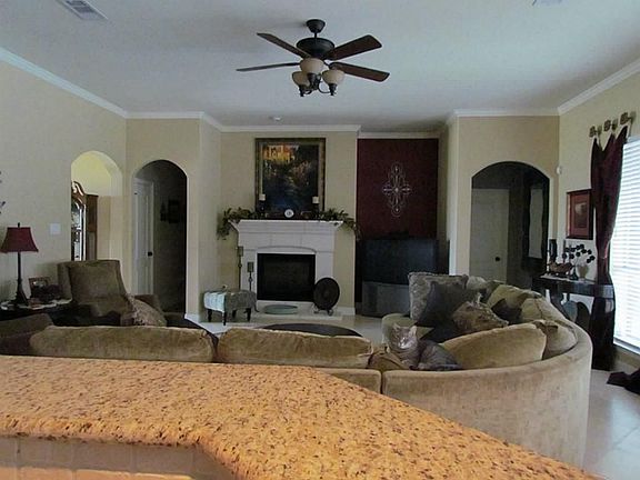 3rd image of 9603 Inwood Cir