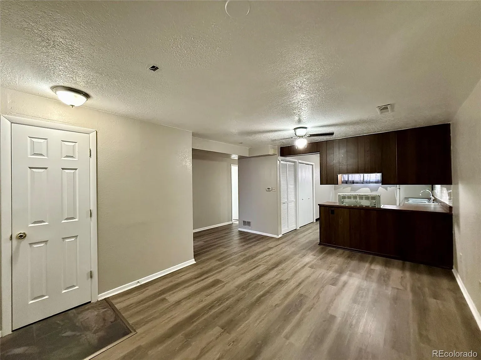 2 bed, 1.0 bath, 961 sqft, $1,395 — Photo 3