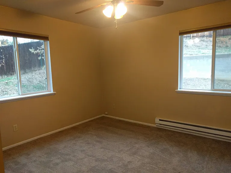 867 Sage St — Photo 11