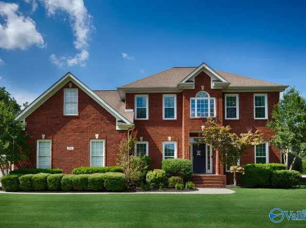 2831 Winterberry Way SE, Owens Cross Roads, AL 35763